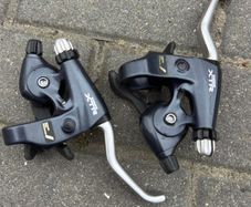 xtr ST- M900 shifters brake levers 3x8 speed