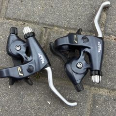 xtr ST- M900 shifters brake levers 3x8 speed
