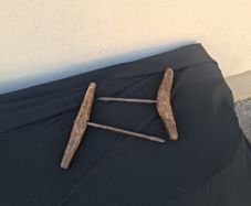 Duo wood vintage tools possible to post