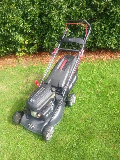 Hyundai Prolawn Self Drive Lawnmower