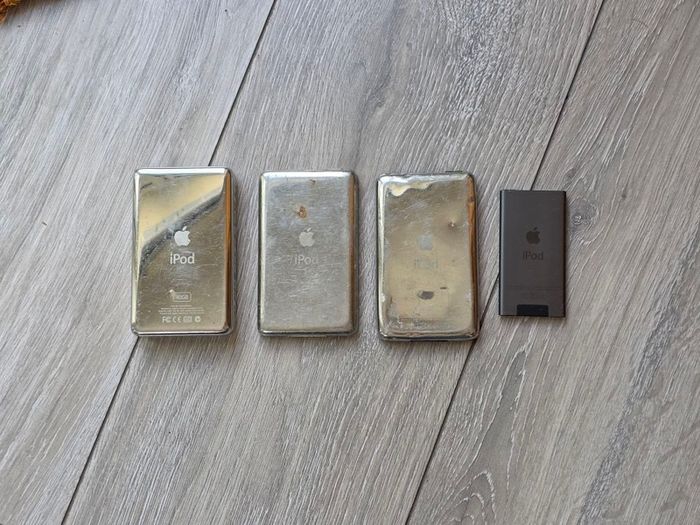 iPod Joblot (Classic and Nano) Free Post