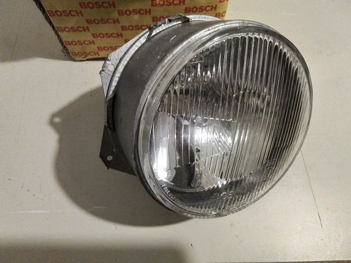 Bosch Headlamp 301 503 500.