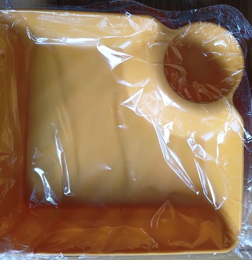 Mug & Selection of Plastic Snack Trays