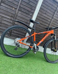 Like New Fully Serviced Trek Marlin 6 29 Inch Mountain Bike M/l Frame