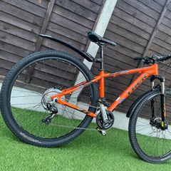 Like New Fully Serviced Trek Marlin 6 29 Inch Mountain Bike M/l Frame