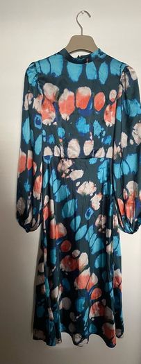 Boohoo Marble print satin dress size 8 New