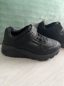 Skechers