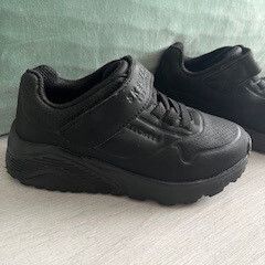 Skechers