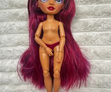 Rainbow High Mila Berrymore Used Please see photos