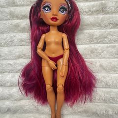 Rainbow High Mila Berrymore Used Please see photos