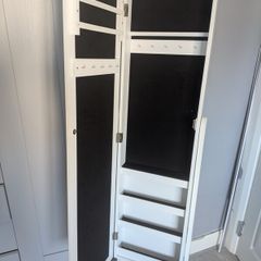 2 in 1 Mirror and Jewellery stand