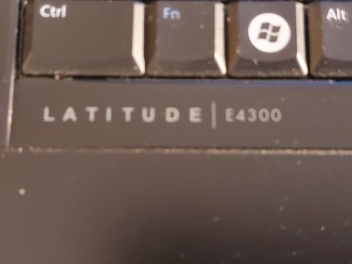Dell Latitude E4300, Intel Core 2 Duo CPU, P9300, 2.27GHz, 3GB Ram,  Windows 7 Ultimate 64bit, Opera, Chrome, etc