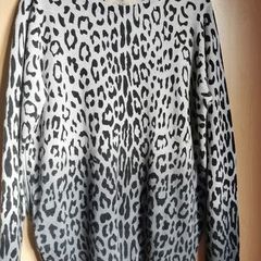 NEW - PAUL COSTELLOE leopard print cashmere Jumper UK 12