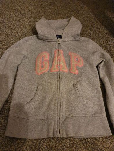 GAP Long Sleeve Zipped Hoodie ... Size: Age: 8 Years ... Price Drop