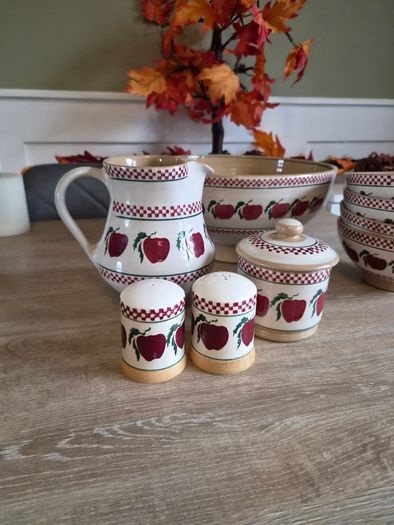 Nicholas mosse apple collection