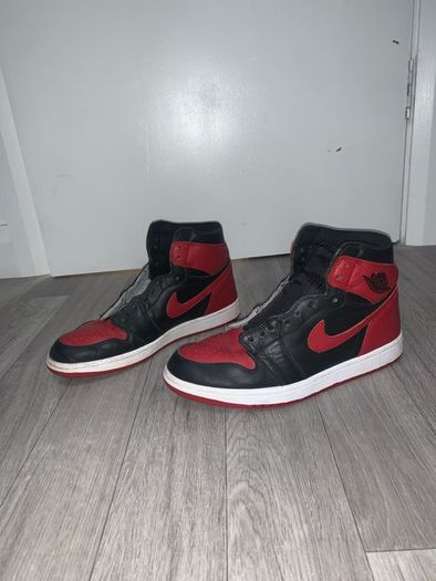 Jordan 1 Retro High Bred Banned (2016) Uk 9.5 Red and black