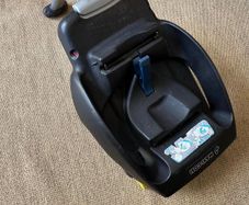 Maxi Cosi isofix base