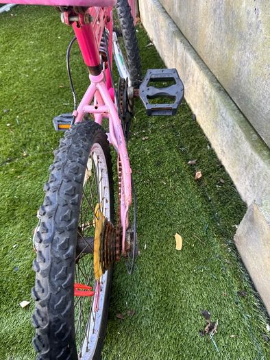 [Lot] 4x Cycles Bikes 1 Scooter