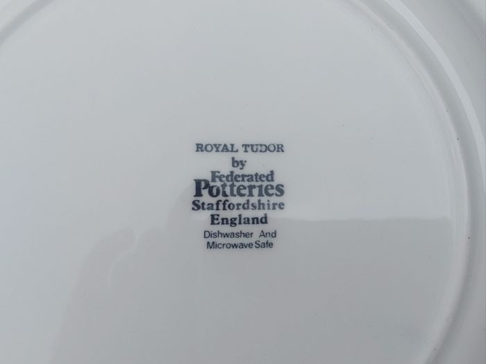 Lovely Vintage Blue and White 10 Inch Dinner Plate By Federated Potteries, Staffordshire, in the Cottagecore Style "Royal Tudor" Pattern