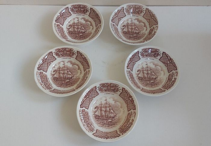 Fabulous Vintage 35 Piece Brown and White Fair Winds, Historical Scenes of Chinese Export to America Dinner Service by Alfred Meakin, Staffordshire