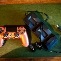 PS4 Dual Shock Controller plus Charging Dock