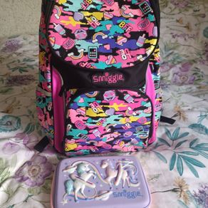 Smiggle emoji backpack rucksack+unicorn pencil case