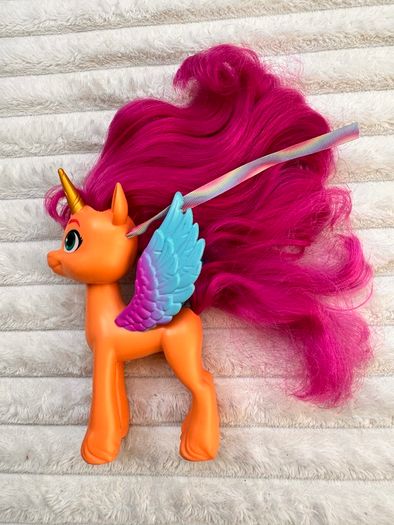 My Little Pony Make Your Mark Toy Ribbon Hairstyles Sunny Starscout approx.  16 cm. Used Please see photos