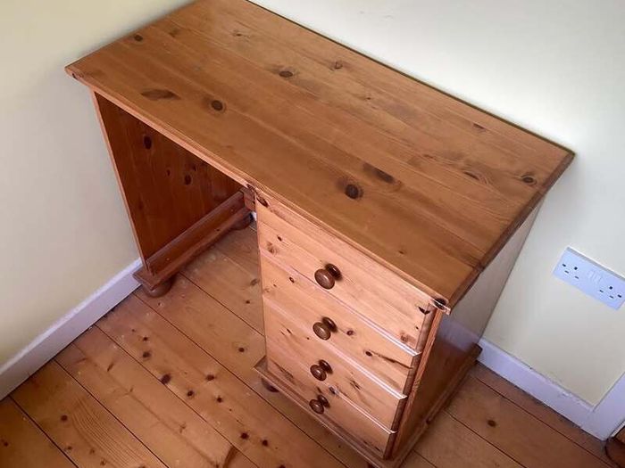 Solid Wooden Dressing Table & Matching Arched Mirror | 4 Drawers