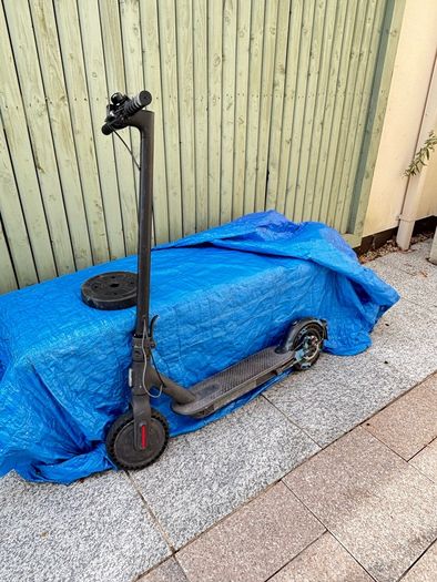 electric scooter