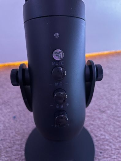 Microphone
