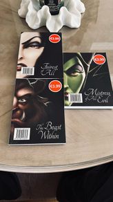 New 3 Books Serena Valentino Autumn