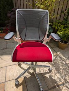 ergonomic office chair
