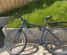 Two Adult Carrera Bicycles & Floor Air Pump