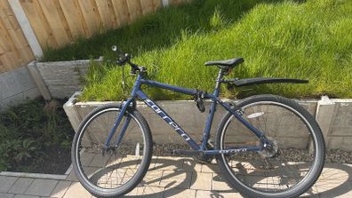 Two Adult Carrera Bicycles & Floor Air Pump