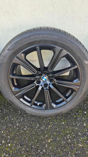 Genuine BMW X5 / X6 20-inch 748M Alloy Wheels, Tyres and TPMS