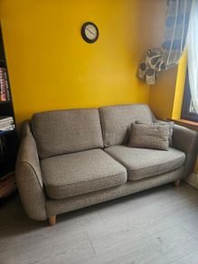 Sofa Scandi Style Reduced to sell