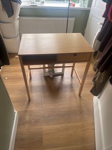 dressing table