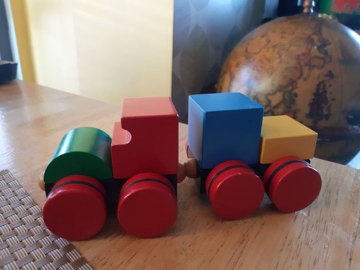 BRIO wooden magnetic train