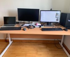 Office chair and table