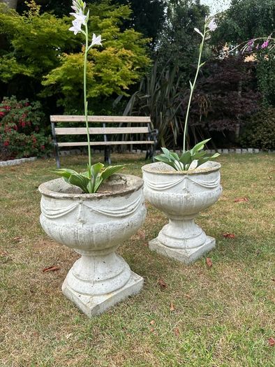 Two period stone planters