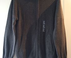 New Gap Cardigan size XXL(12-13 years)