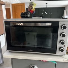 Oven
