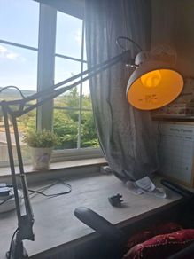 desk lamp