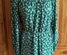 Marks And Spencers Green ditzy floral print dress Size 10 postage included