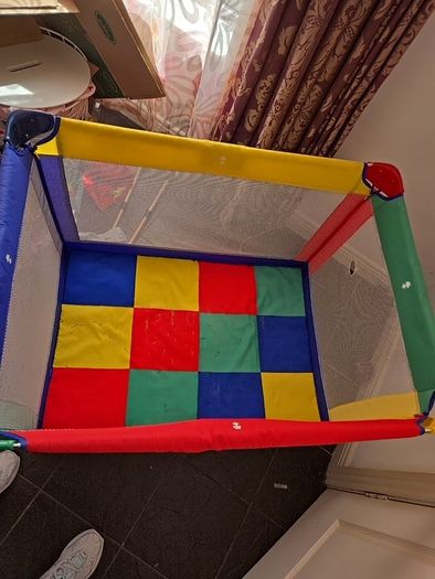 Free Travel Cot