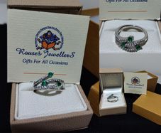 18ct white gold diamond and emerald dress ring