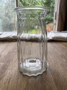 Glass vase