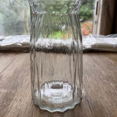 Glass vase