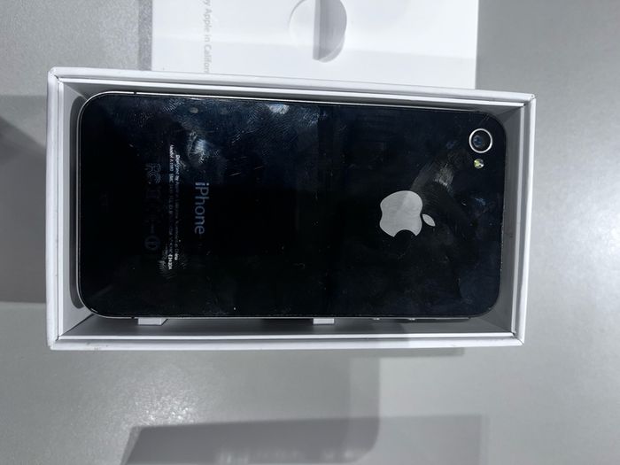 IPhone 4s and 5s for sale (Collectable)