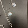 costume jewellery Image 3